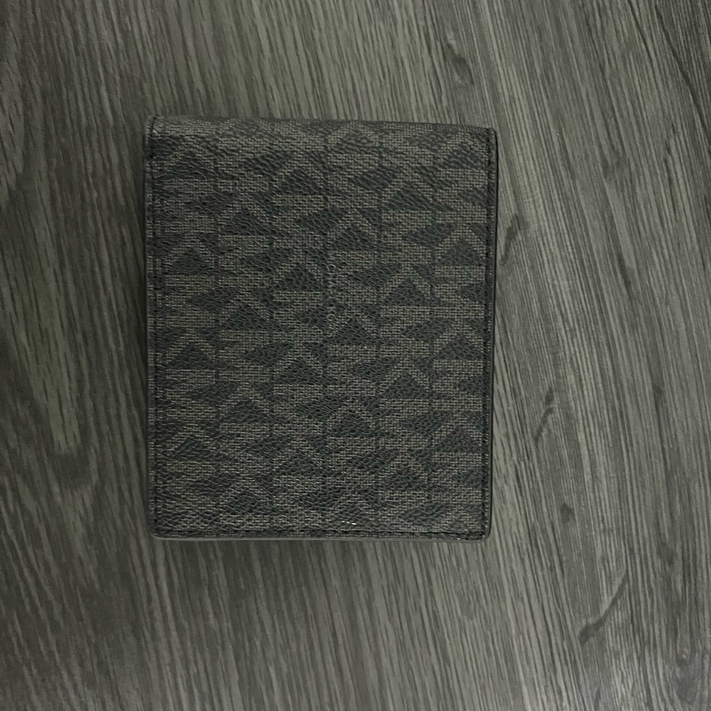 Brand new with box mk wallet